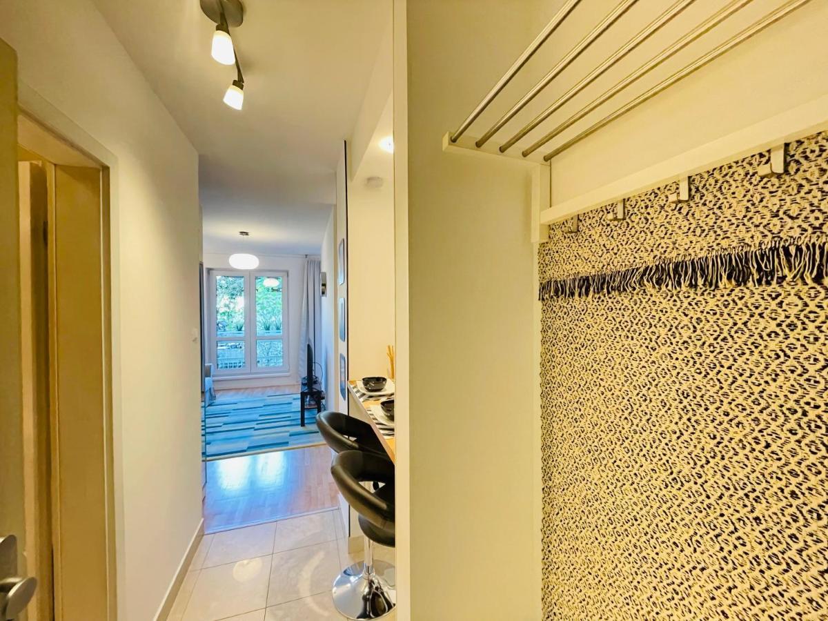 Peony Hollo Apartment - Free Garage Under The House Budapest Exterior photo